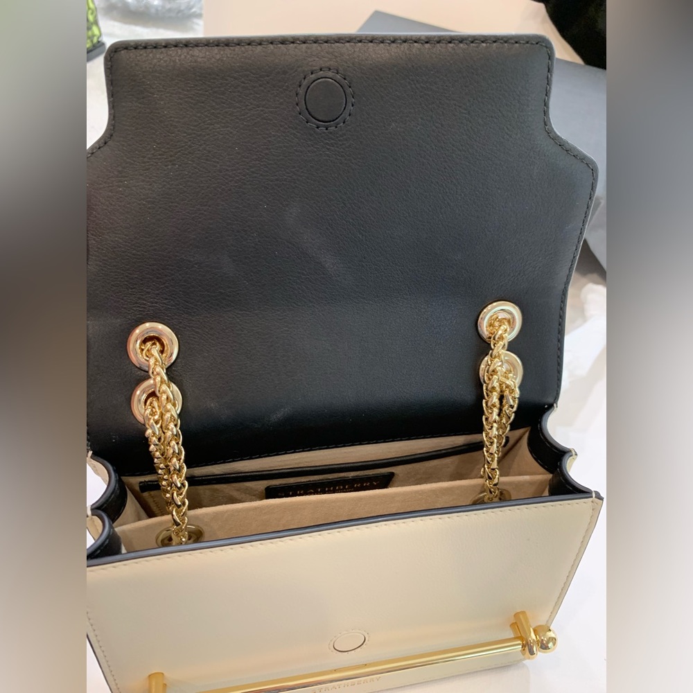 Rare Strathberry East West Mini - Black/Vanilla/Gold - Picture 8 of 16